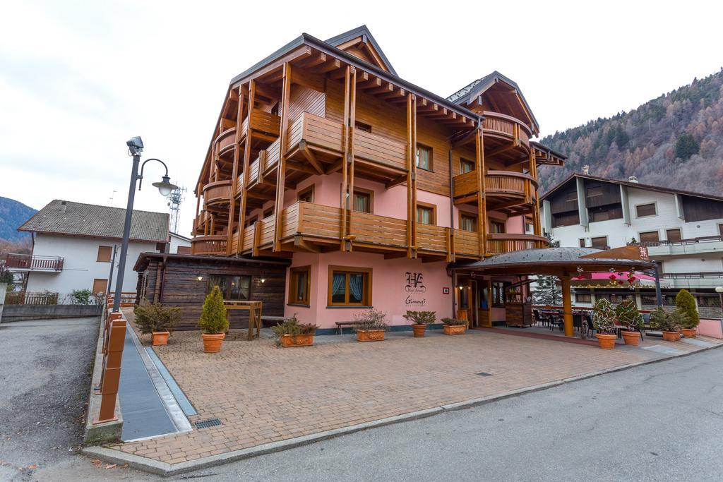 Hotel Arisch Aprica Exterior foto